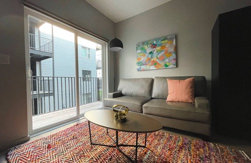 Downtown Omaha Apartment | Sleepover: Enticing 1BD/1BA + Gym - Downtown Omaha