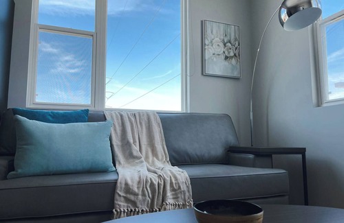 Downtown Omaha Apartment | Sleepover: Extraordinary 1BD/1BA + Gym - Downtown Omaha