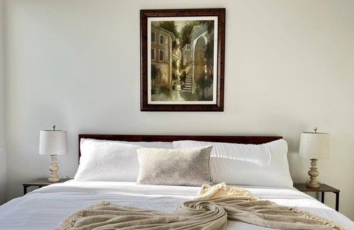 Downtown Kansas City Apartment | Sleepover: Lavish 1BD/1BA + City Views - Downtown KC