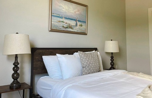 Rock Creek House | Sleepover: Lovely 1BD/1BA + Gym - Little Rock