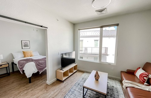 Bowling Green Apartment | Sleepover: Stylish 1BD/1BA - Bowling Green