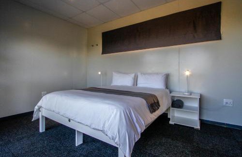 Upington Cabin | SleepOver Upington