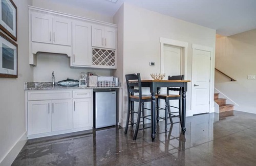 Wedowee House | Sleeps 12. 3 private bedrooms, bunkroom. Sidewalk to dock, no stepsnWater toys