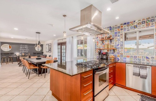 New Papago Parkway House | Sleeps 12 | Pool |Outdoor Living |Mins to Old Town