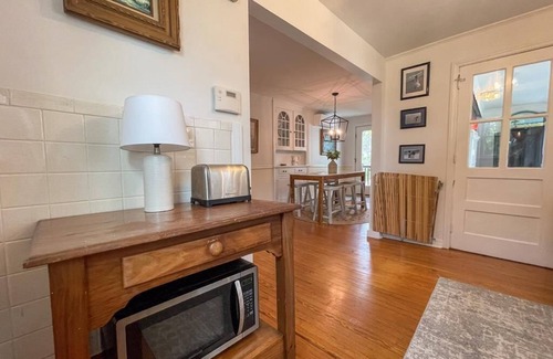 Cape May House | Sleeps 13 Guests. Three blocks to Beach