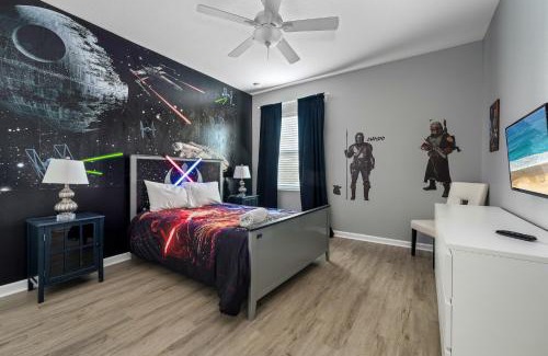 Loughman House | Sleeps 14 Heated Pool + Lazy River + Game Room