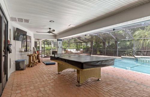 Temple Terrace House | Sleeps 14-Pool-Games-Dog Friendly-Golf Course View