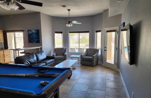 Lake Havasu City House | Sleeps 16 Park Your Toy Trailers Here