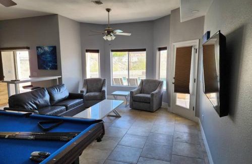 Lake Havasu City House | Sleeps 16 Park Your Toy Trailers Here