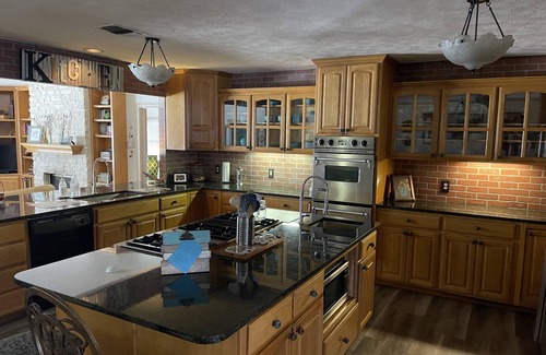 Kerrville House | Sleeps 19. 12 beds. Large Family Home and Guest House too. 2 acres. In town.