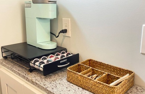 Hampton Apartment | *Sleeps 2 | Hampton Beach Suite | Pet Friendly -