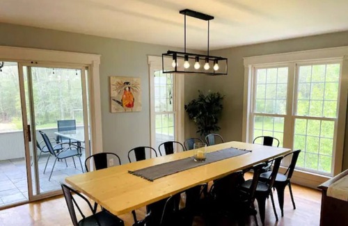 Dahlonega Other | SLEEPS 20! Cheerful Modern Farmhouse