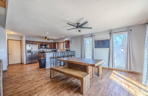 Lake Ozark House | Sleeps 27! Large Parties Welcome! Next to Shady Gators!