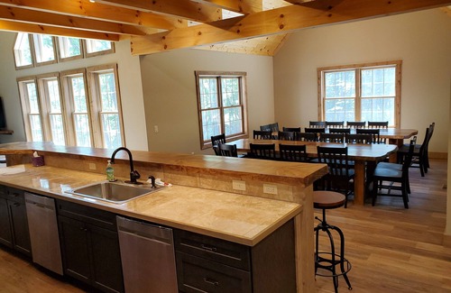 Hamilton House | Sleeps 34! Brand New Construction 2020! Pool, Hot tub, Sand Volleyball Court!