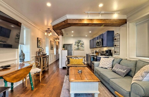 Blue Ridge House | Sleeps 4 | Walk to Scenic Railway | Pet Friendly
