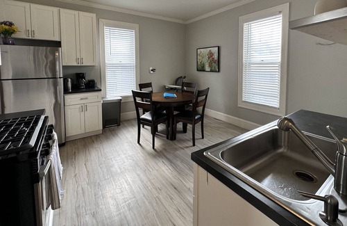 Minneapolis House | Sleeps 5☆2 bed☆Lower Duplex☆1.5mi to☆City Laundry