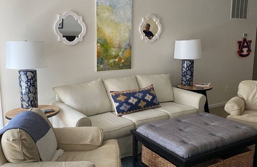 Auburn Condo | Sleeps 6, 2BR/2BA. 4 Blocks to Jordan-Hare - Campus 2 Blocks