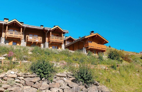 Valmeinier Condo | Sleeps 6 | 2BR Chalet in Prime Ski Location!