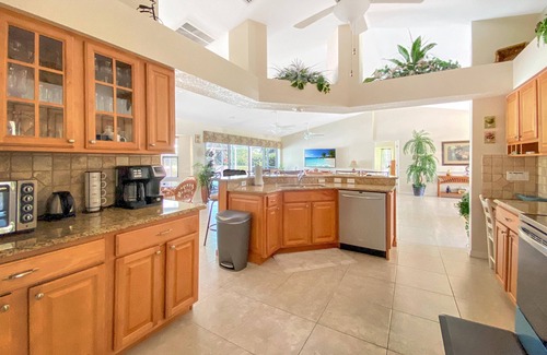 Broadmoor Villa | Sleeps 6, full refund*, heated pool