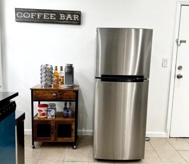 Newark Apartment | Sleeps 8, Stylish Home, Great Access NYC & EWR