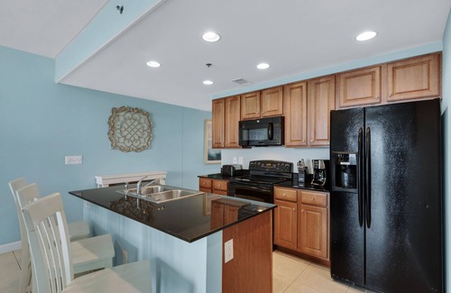 West Panama City Beach Condo | SLEEPS 9 - SPOTLESS OWNER MANAGED CONDO; BEACH FRONT, CLOSE TO PIER PARK!