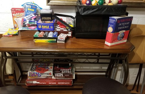 Milwaukee House | Sleeps up to 30 people comfortably, there's karaoke pool table and so much more.