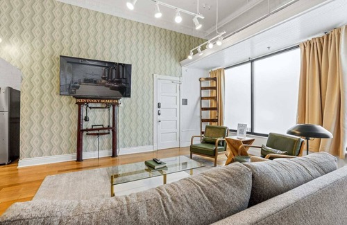 Shelby Park House | Sleeps18 9Beds 7BR 4BA Swepson Estate