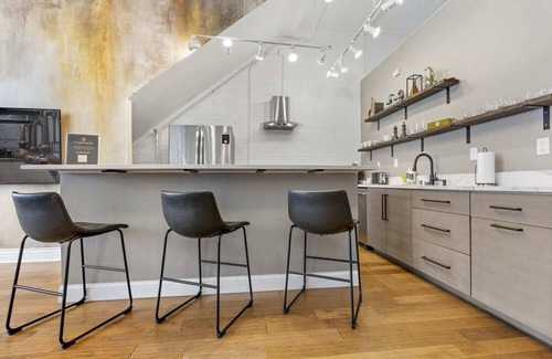 Shelby Park House | Sleeps18 9Beds 7BR 4BA Swepson Estate