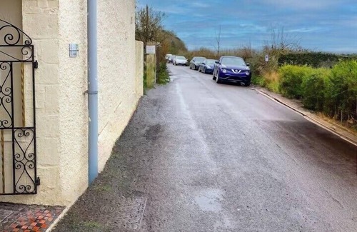 Glastonbury Apartment | Sleeps2-FreeParking-ContactlessCheckIn-Glastonbury
