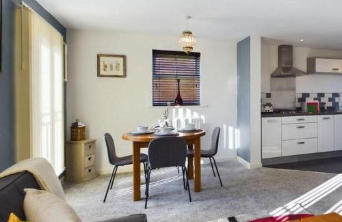 Stafford House | Sleeps6- FamilyFriendly- FreeParking- 3Br