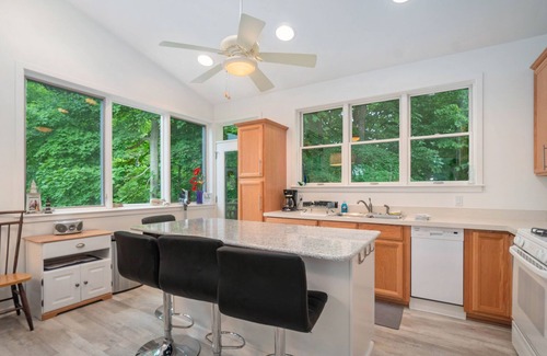South Haven Villa | Sleepy Hollow Beach Resort introduces Patio 33