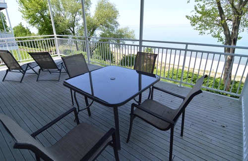 South Haven Villa | Sleepy Hollow Beach Resort introduces Shore 46