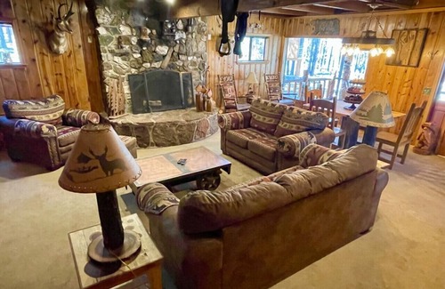 Greer Cabin | Sleepy Owl Lodge in Greer