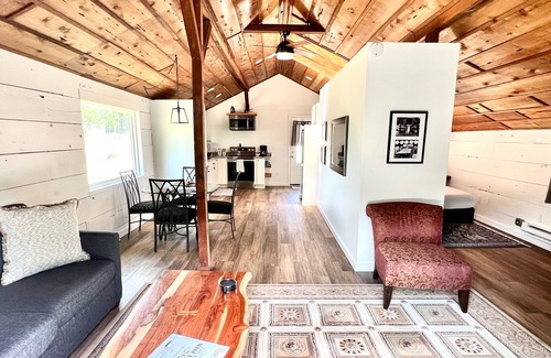 Coombsville Cottage | Slice of Heaven in the Napa Valley