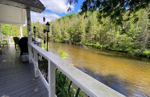 Mayfield House | Slice of River Life