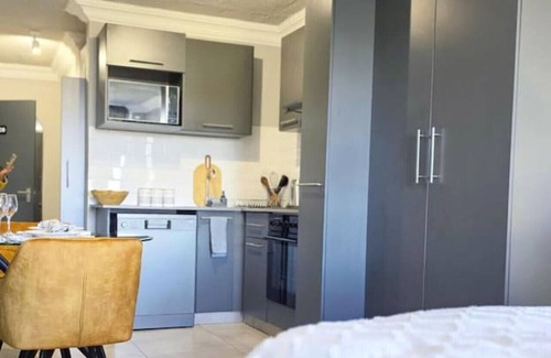 Lynnwood Ridge Apartment | Slick Studio 209 Circa Pretoria