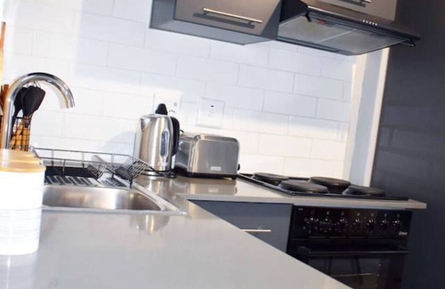 Lynnwood Ridge Apartment | Slick Studio 209 Circa Pretoria