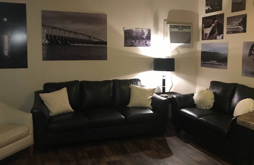 Counce Condo | Slide Into The Weekend 1