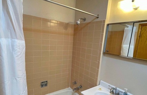 Portage Apartment | Slifer Street Studio #11