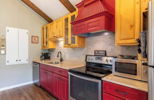 Sugar Mountain Condo | Slope-side: 2 story Condo. Directly alongside the slopes.