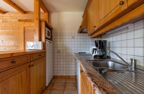 Le Grand-Bornand Apartment | Slopes and Heart of Village and Large Terrace