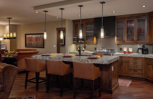 Steamboat Springs Condo | Slopeside Residence at One Steamboat Place w/Private Hot Tub - Panorama Peak #6