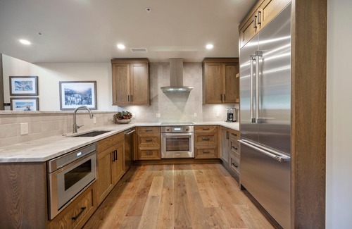 Tamarack Resort Condo | Slopeside Retreat Village 2 Bedroom Luxury Condo - Stunning Condo|Ski In/Out and Private Hot Tub