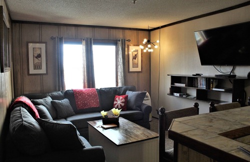 Snowshoe Condo | Slopeside ski in/out 1 bedroom condo with parking on site!