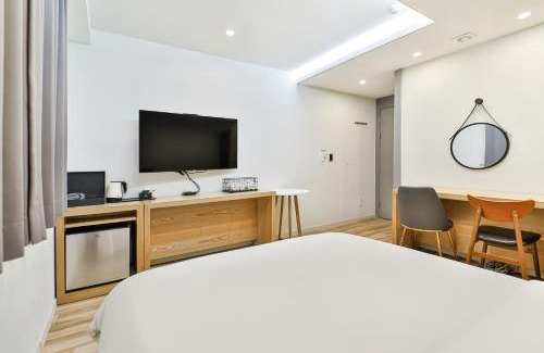 Busanjin Hotel | Sloth Hotel Busan Seomyeon