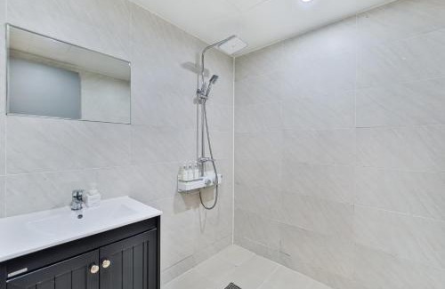 Busanjin Hotel | Sloth Hotel Busan Seomyeon