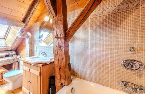 Serraval Ski Chalet | Slow Chalet de l'Ourse - Charming old chalet stunning view sauna pets ok