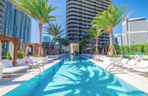 Brickell Apartment | SLS Lux Brickell Exclusive by Palermo Home