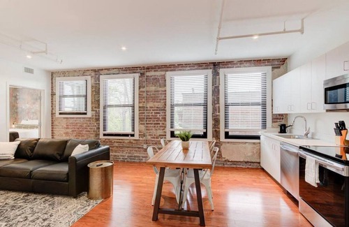 Downtown Memphis Apartment | SM 305 · Modern in Historic Shell in the Heart of Downtown!