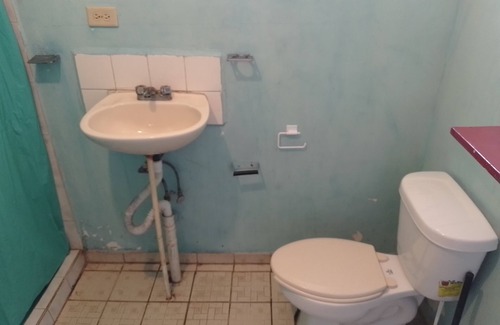 Ensenada House | Small and simple house in Vista Hermosa, Ensenada (pet friendly)